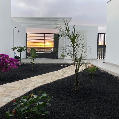 Villa Sol Fuerteventura La Oliva Bagian luar foto